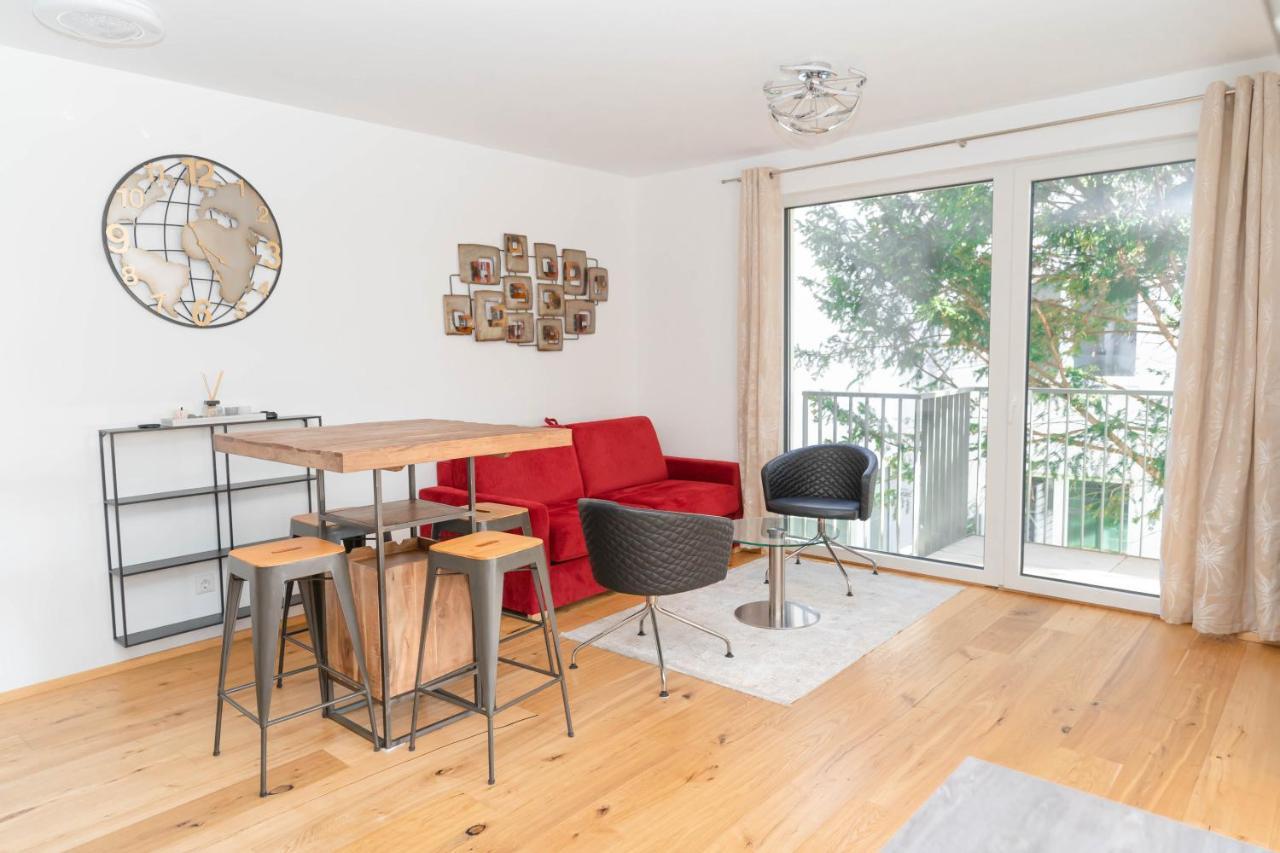 Luxurious Apartment With Big Balcony Near City Center Відень Екстер'єр фото