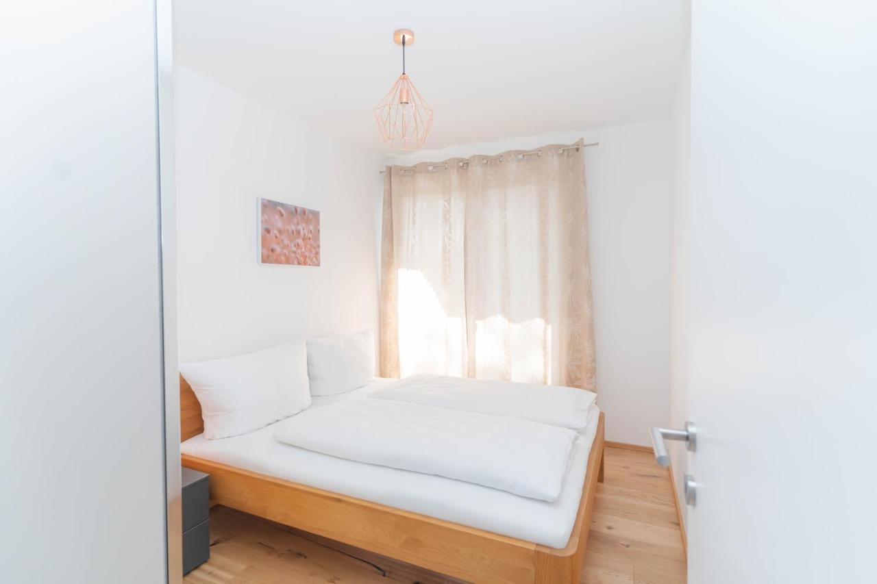 Luxurious Apartment With Big Balcony Near City Center Відень Екстер'єр фото